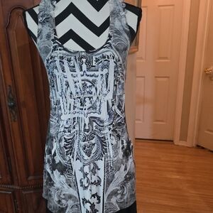 Elegant Black and White Patterned LONG TOP